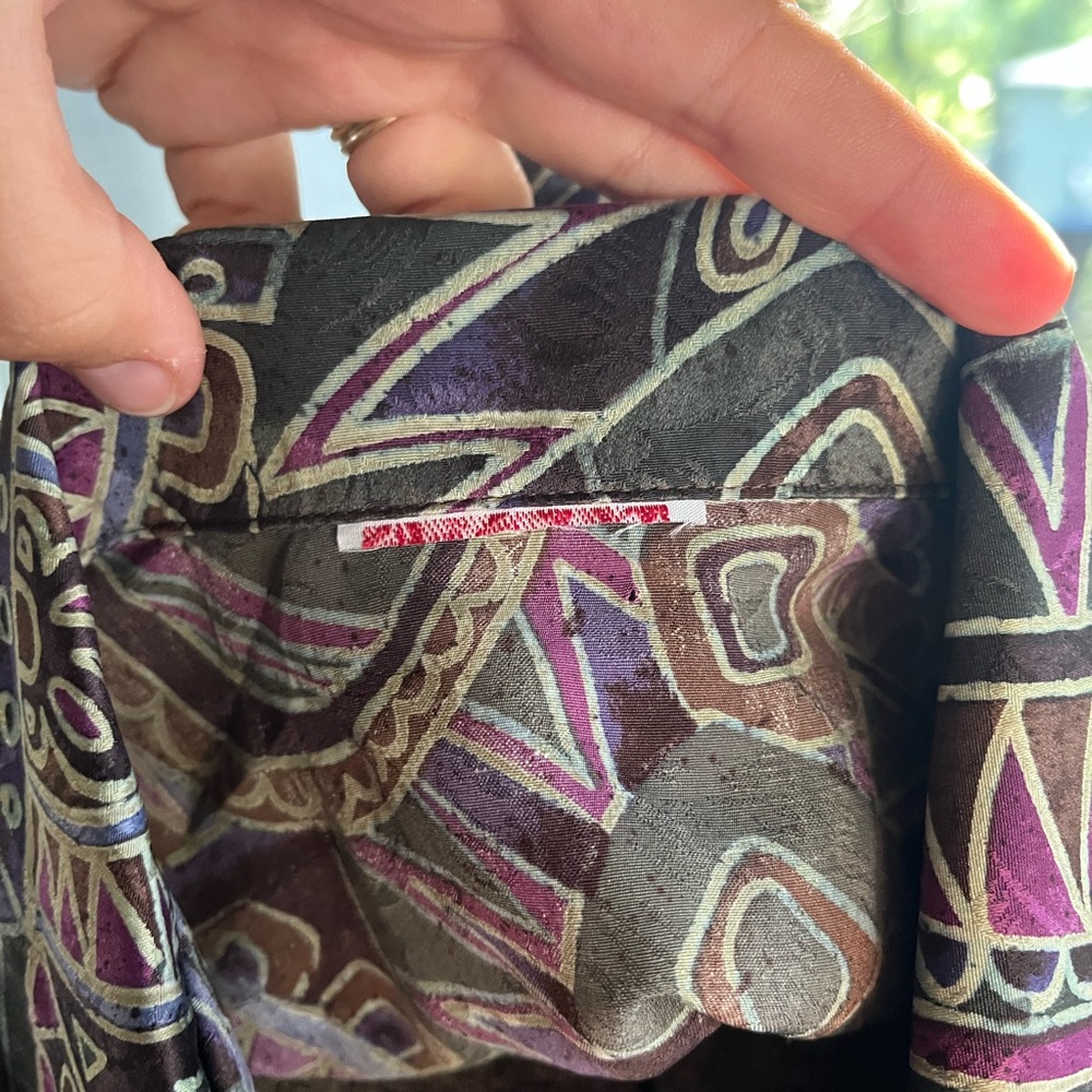 Vintage Abstract Button Up - Picture 4 of 4